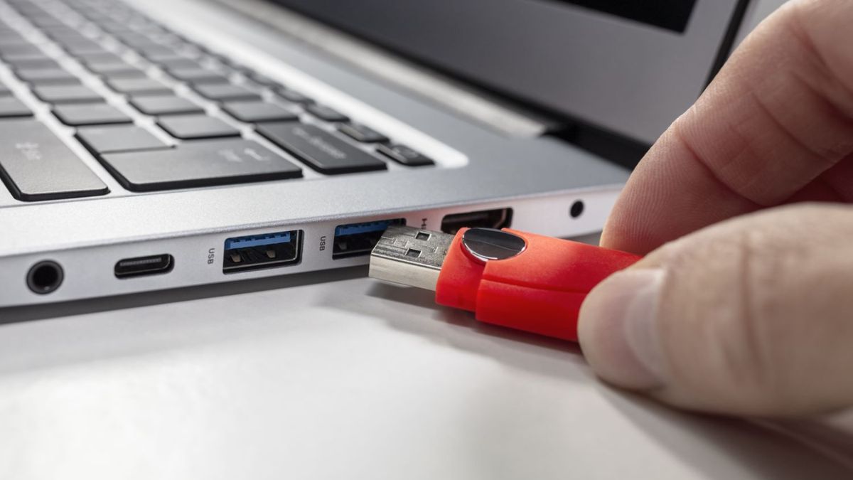 Tại sao file trong USB lại bị ẩn