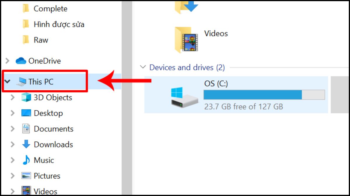 Cách hiện file ẩn trong USB từ thanh menu File Explorer bước 1